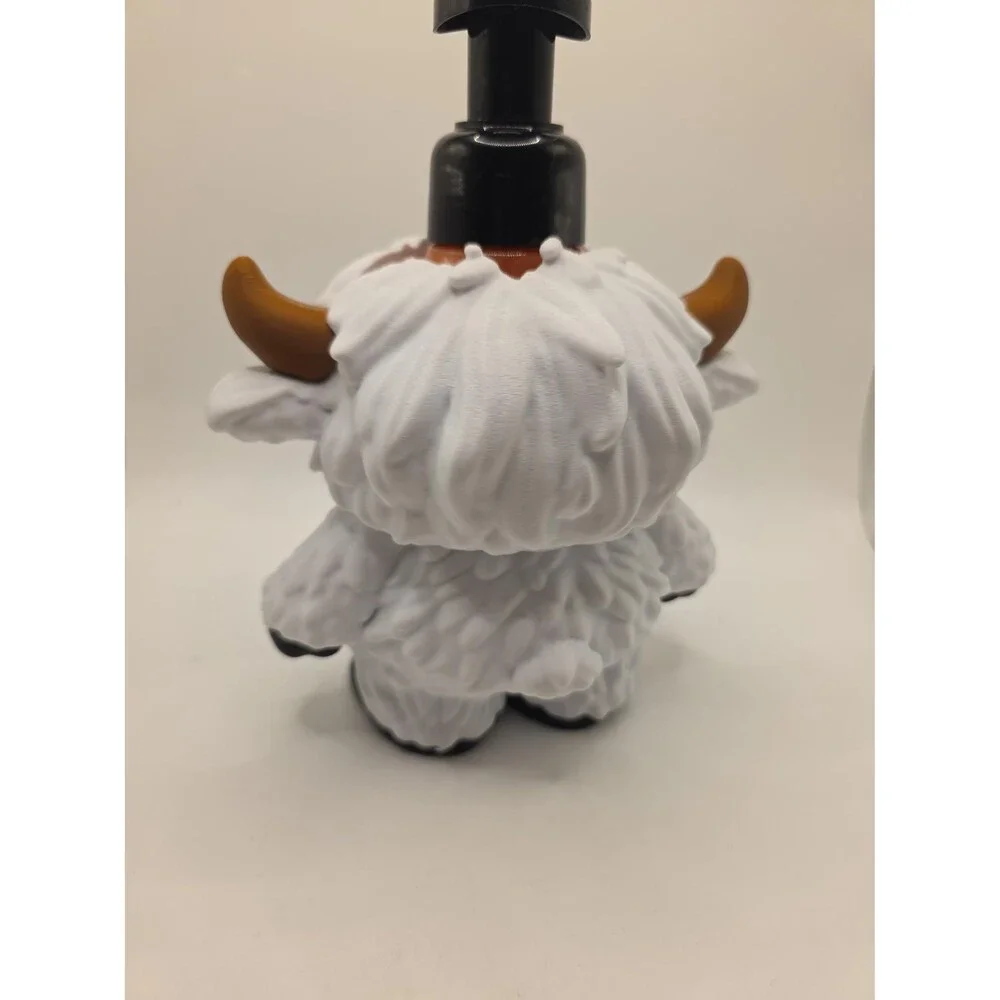 3D Printed Highland Cow Soap Dispenser - Farmhouse Bathroom Decor - Cute Cow Gif